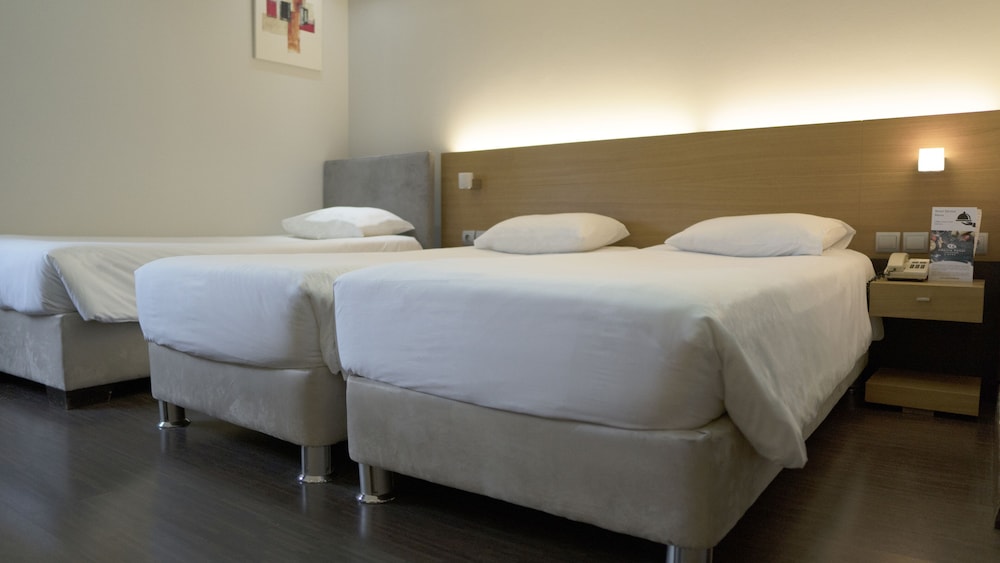 Superior Triple Room - Photo 3