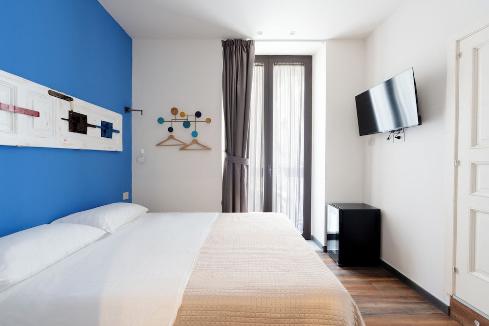 Classic Double Room, Courtyard View (Polifemo)