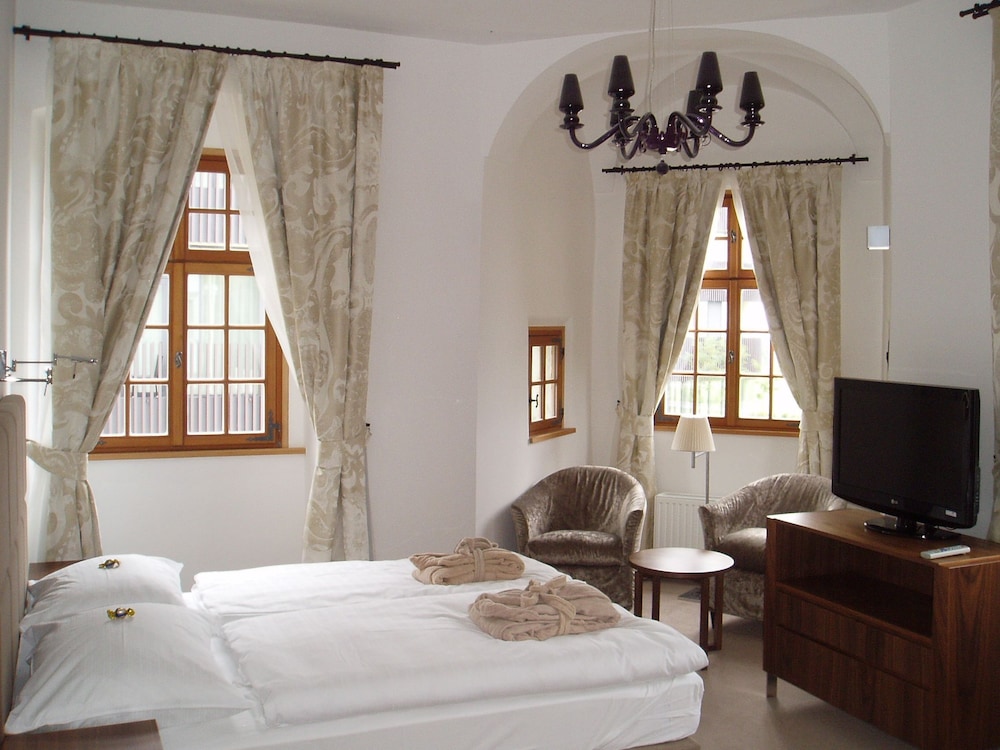 Standard Double Room (Château)