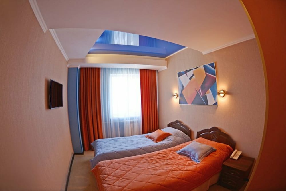 Standard Twin Room photo 2