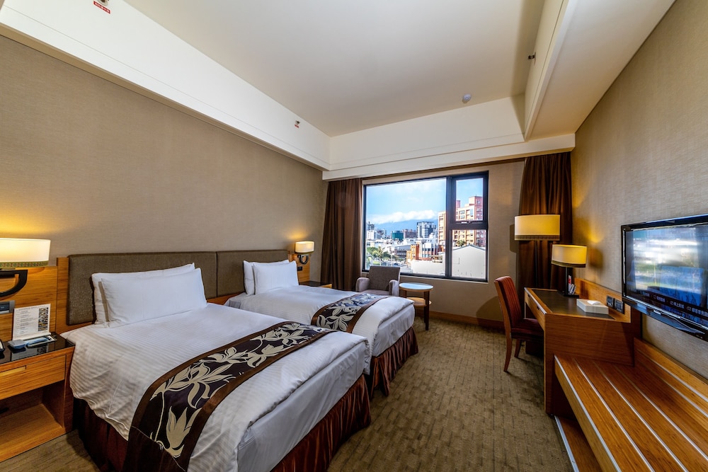 Superior Twin Room ( City View) - Photo 2