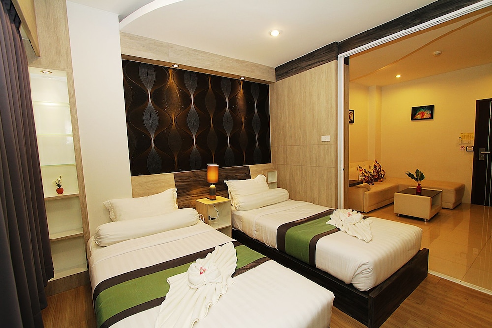 Standard Twin Room (A-Building)