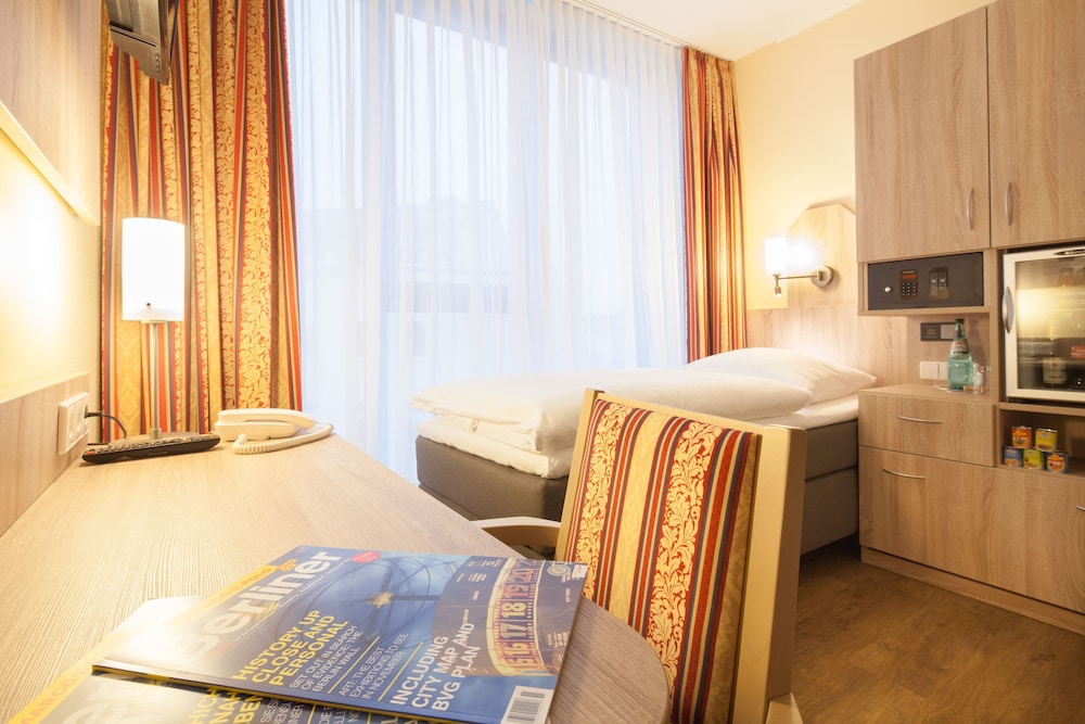 Deluxe Single Room photo 2