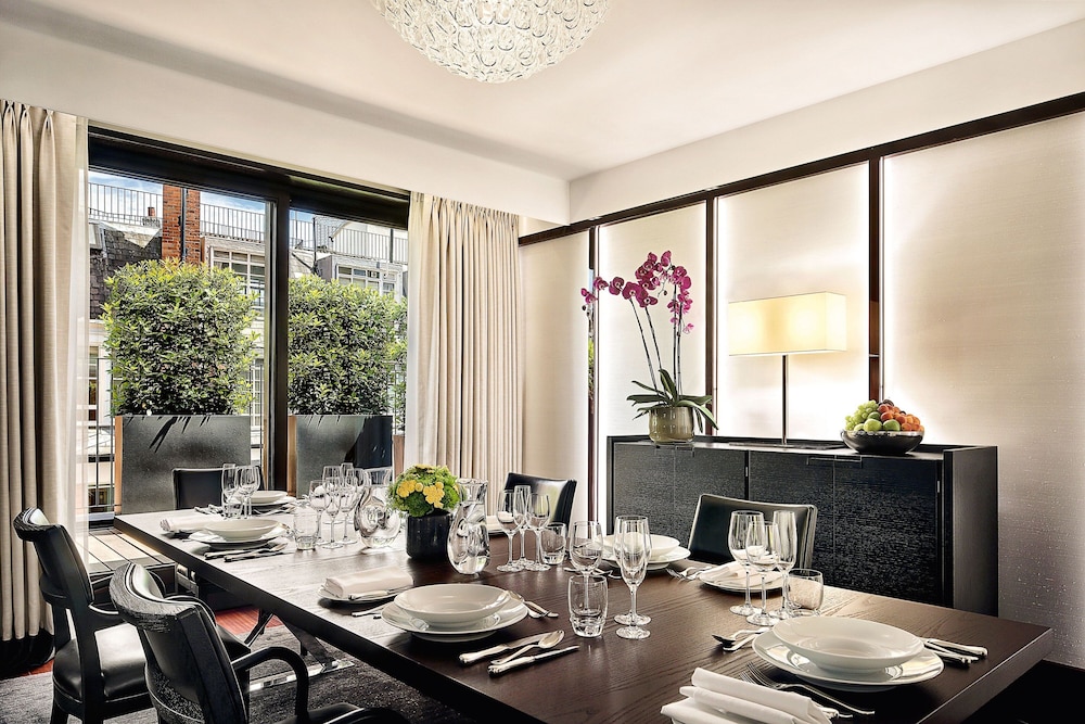 Signature Suite, 1 Bedroom thumbnail 6