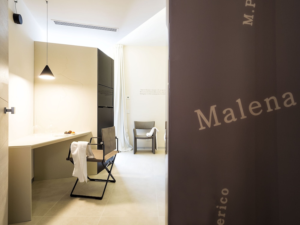 Luxury Suite, 2 Bathrooms