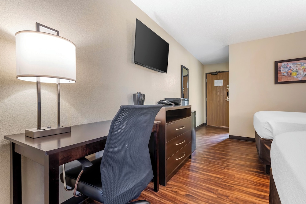 Room, 2 Double Beds, Non Smoking - Photo 2