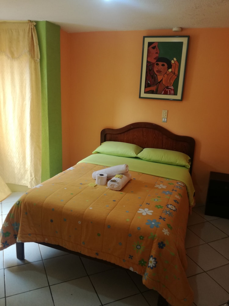 Double Room, 1 Queen Bed photo 3