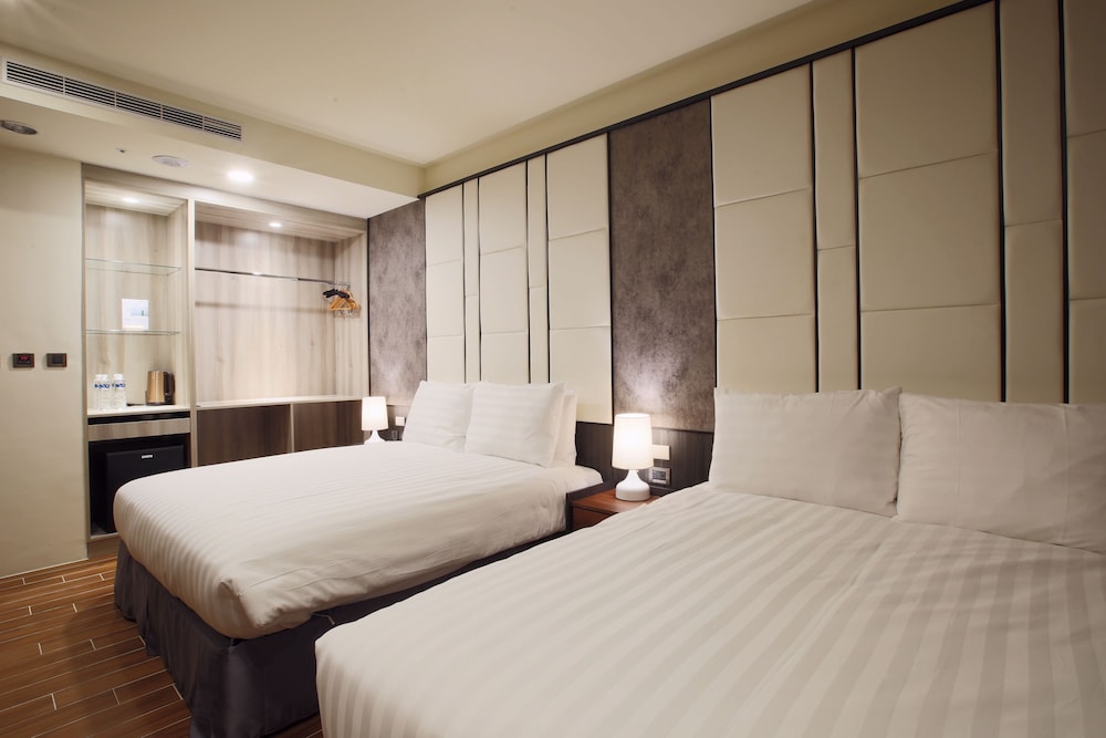 Elite Quadruple Room photo 2