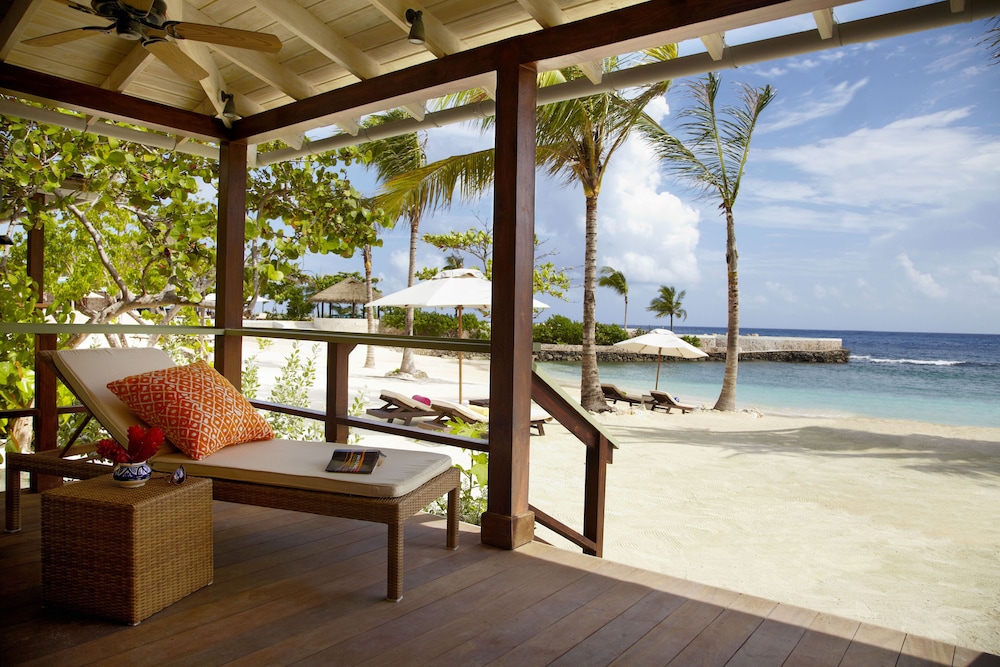 Villa, 1 Queen Bed, Ocean View - Photo 3