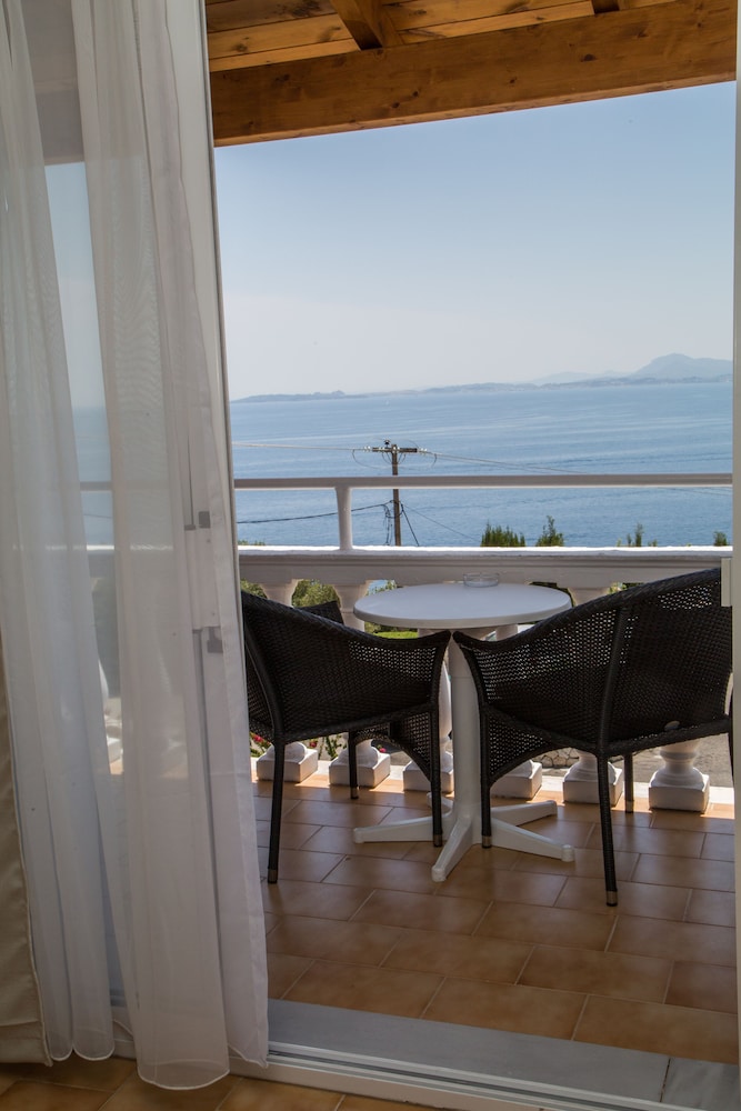 Standard Double Room, Sea View photo 3