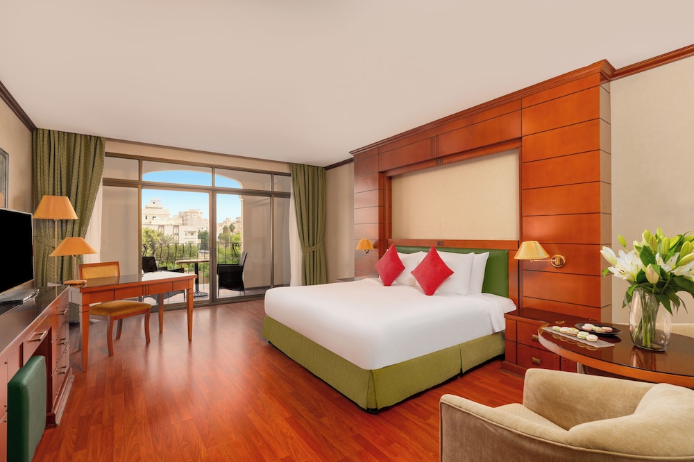 Superior Room, 1 King Bed