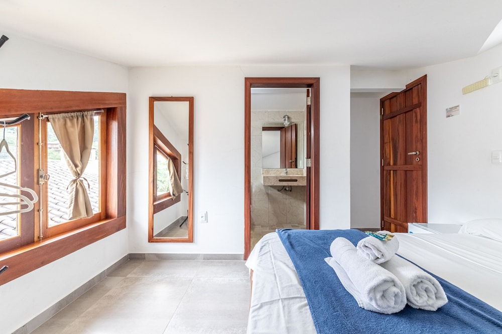 Basic Twin Room - Photo 10