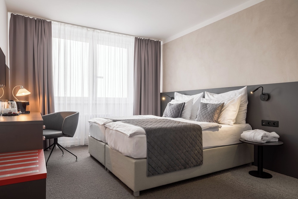 Deluxe Room - Photo 1