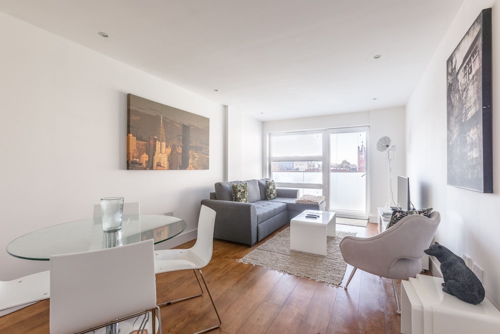 Apartment photo 1