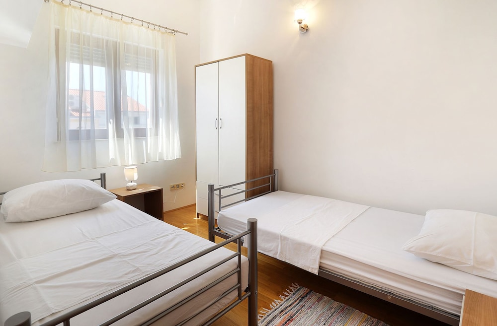 Design Apartment, 2 Bedrooms photo 2