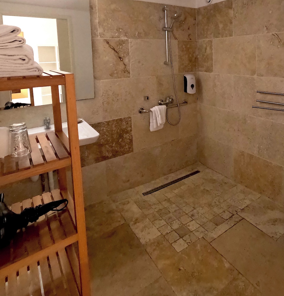 Superior Double Room, Sea View - Photo 7