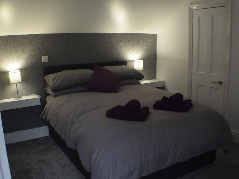 Double Room, 1 Double Bed, Mountain View (First Floor - Room Number 4) photo 1