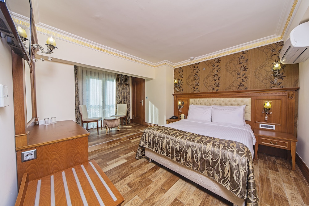 Deluxe Double Room photo 2