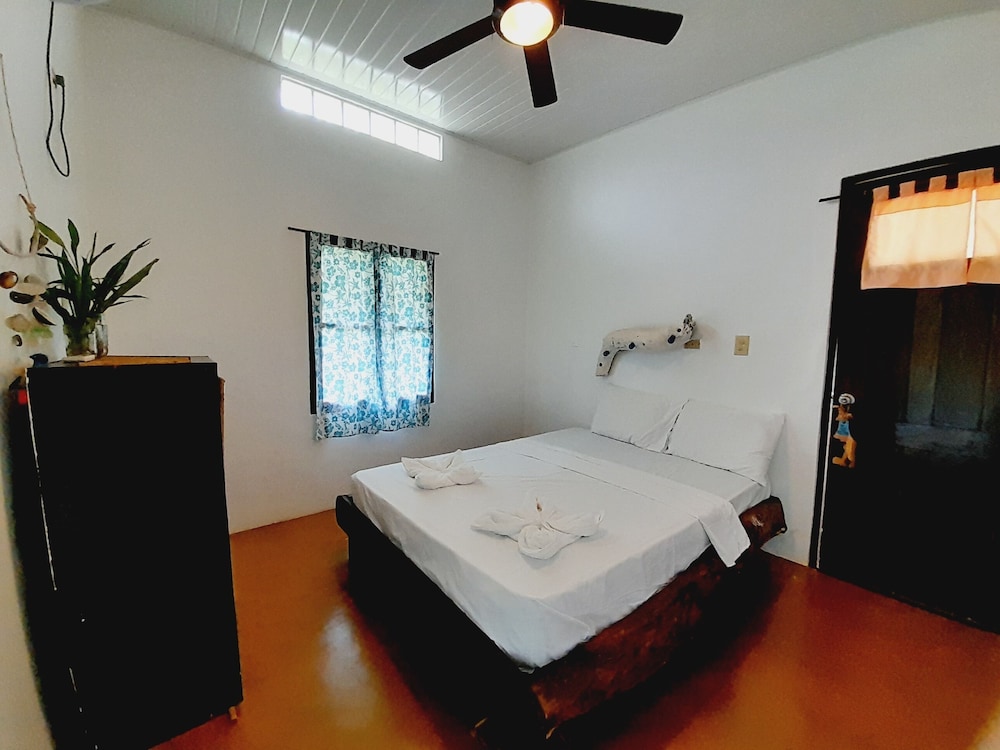 Room, Private Bathroom, Garden View (2 Guest)
