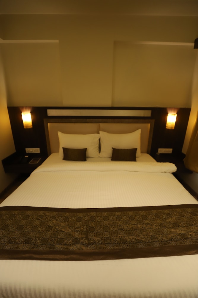 Golden Room - Photo 5