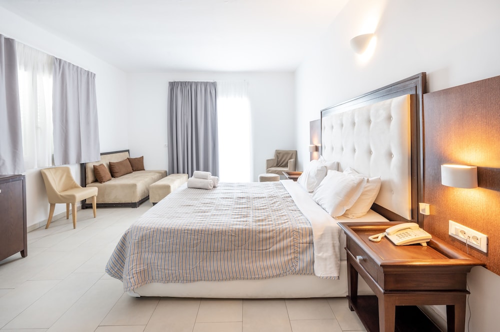 Superior Room, Sea View - Photo 3
