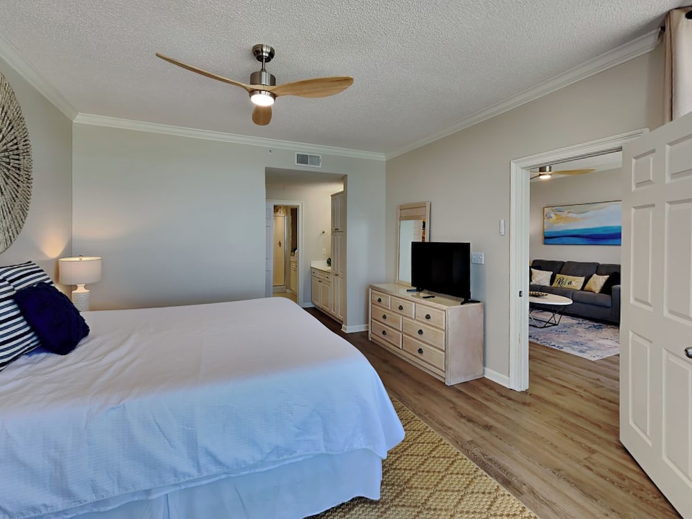 Condo, Multiple Beds, Balcony, Ocean View (#1002 - No Pets)