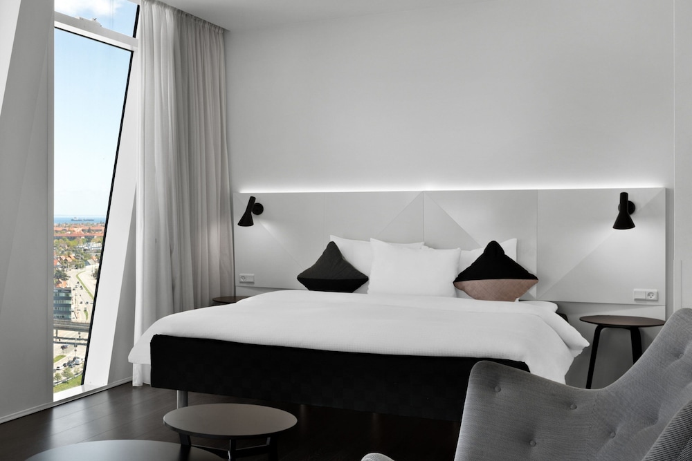Premium Room, 1 Queen Bed, Corner