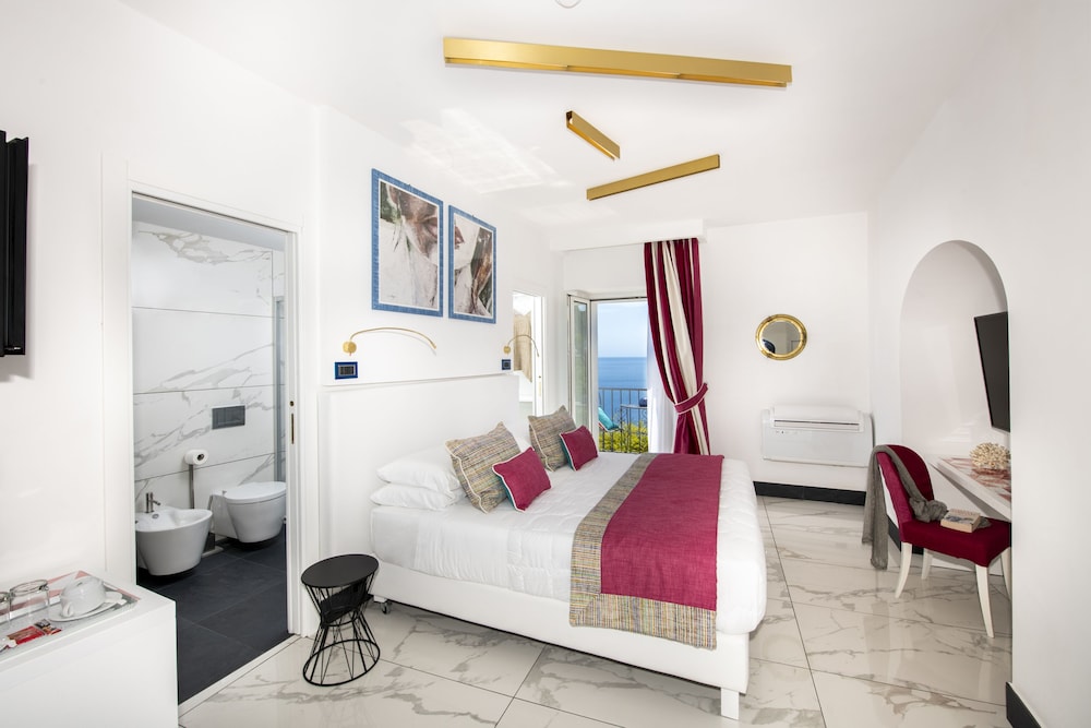 Executive Room, Sea View - Photo 22