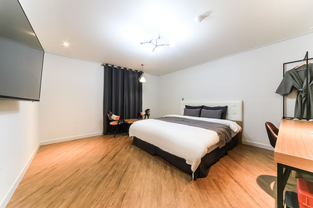 Deluxe Extra Large Room
