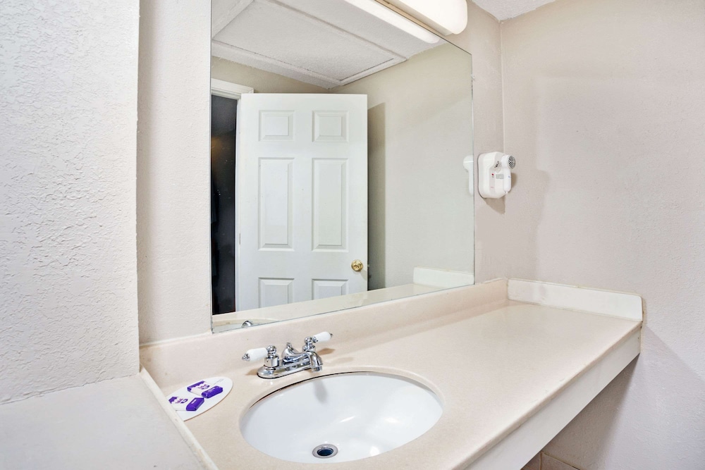 Room, 2 Double Beds - Photo 2