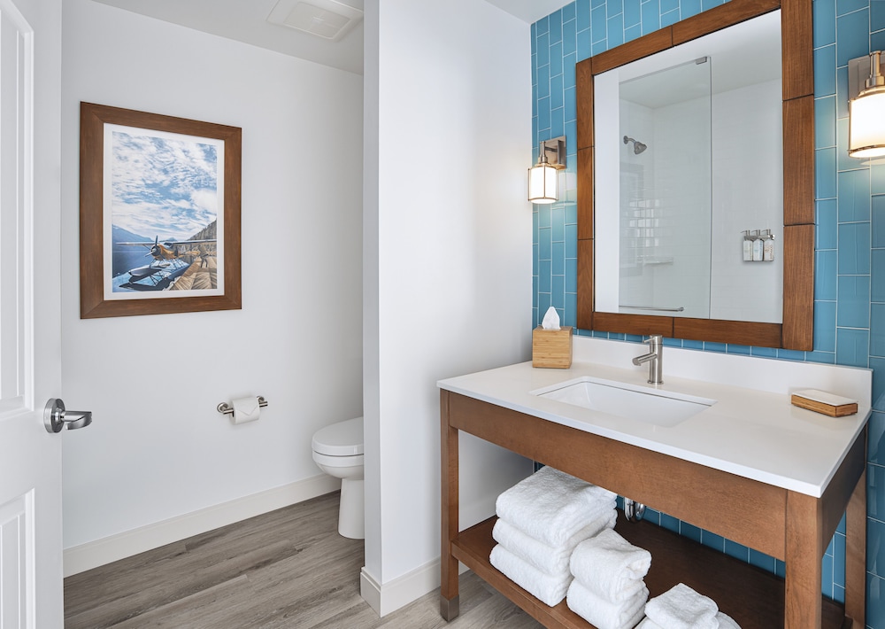 Deluxe Room, 2 Queen Beds, Accessible photo 3
