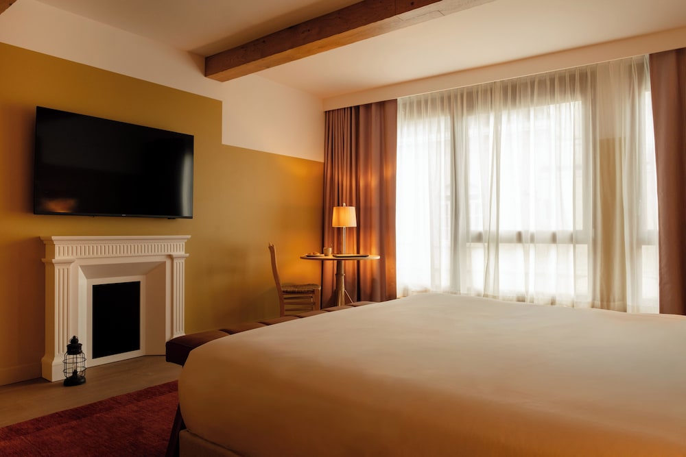 Executive Room - Photo 4
