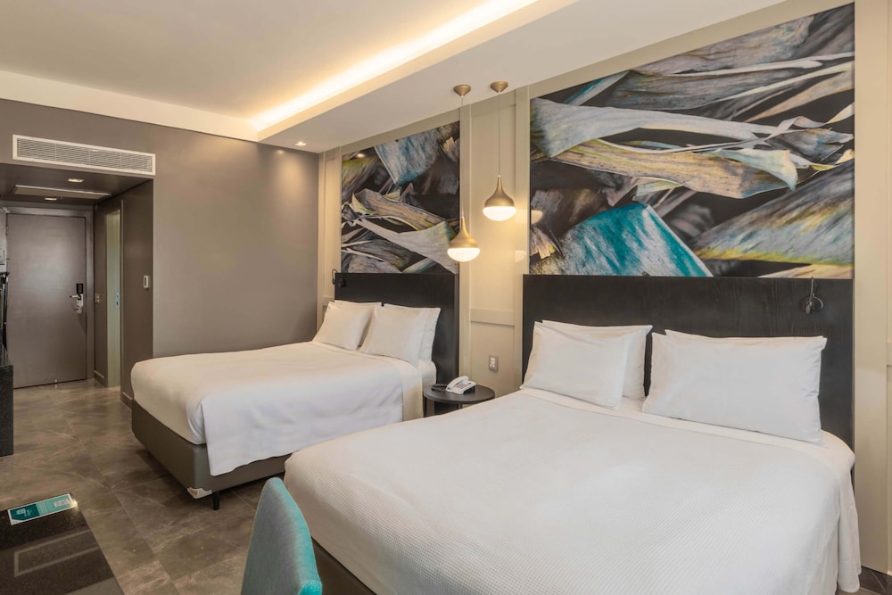 Luxury Twin Room - Photo 1