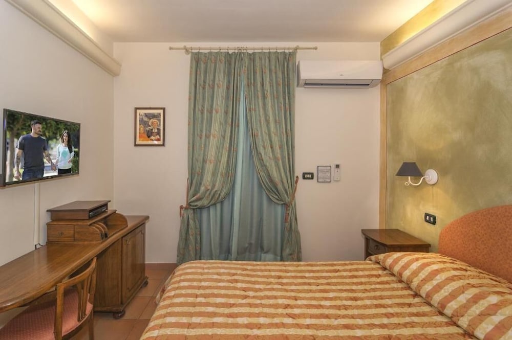 Premium Double Room, Balcony photo 1