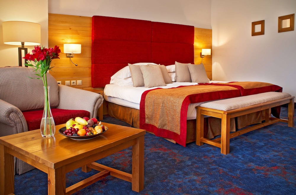 Standard Room, 1 King Bed, City View - Photo 1