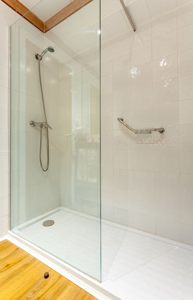 Double Room Single Use, Pool View