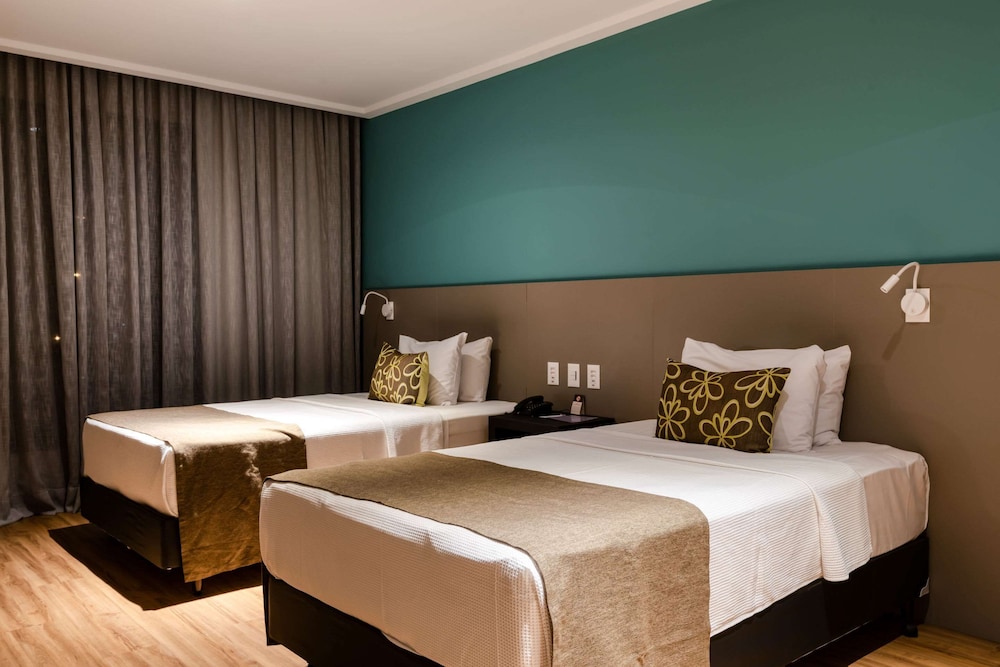 Superior Twin Room, Accessible - Photo 1