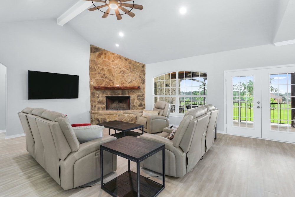 House, Multiple Beds, Fireplace, Garden View (6a Ranch)