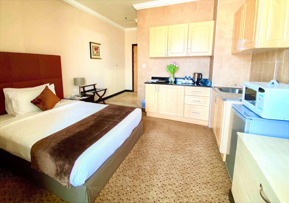 Deluxe Double Room, 1 King Bed - Photo 2
