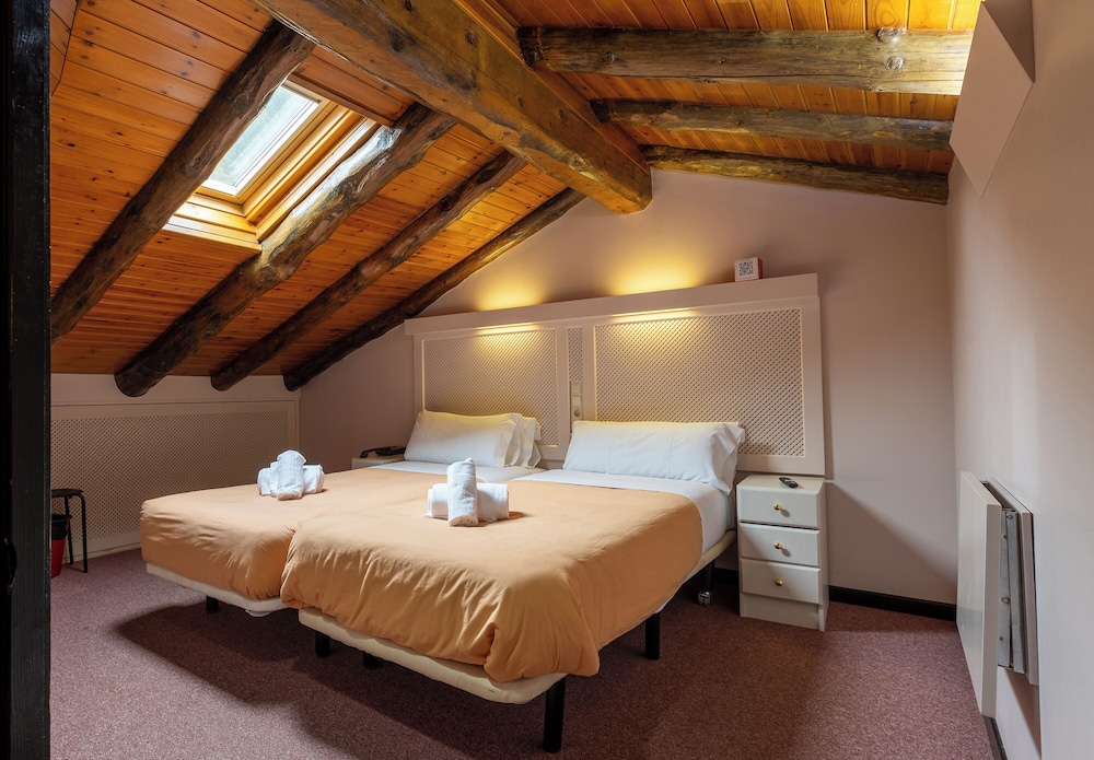 Classic Quadruple Room, Non Smoking, Tower