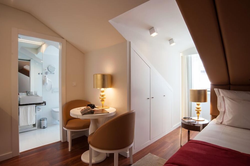 Studio, Kitchenette