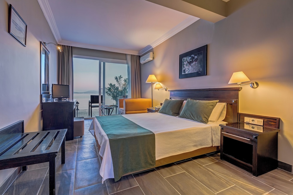 Triple Room, Sea View (Additional bed)