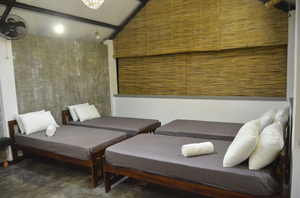 Family Quadruple Room, Multiple Beds photo 1