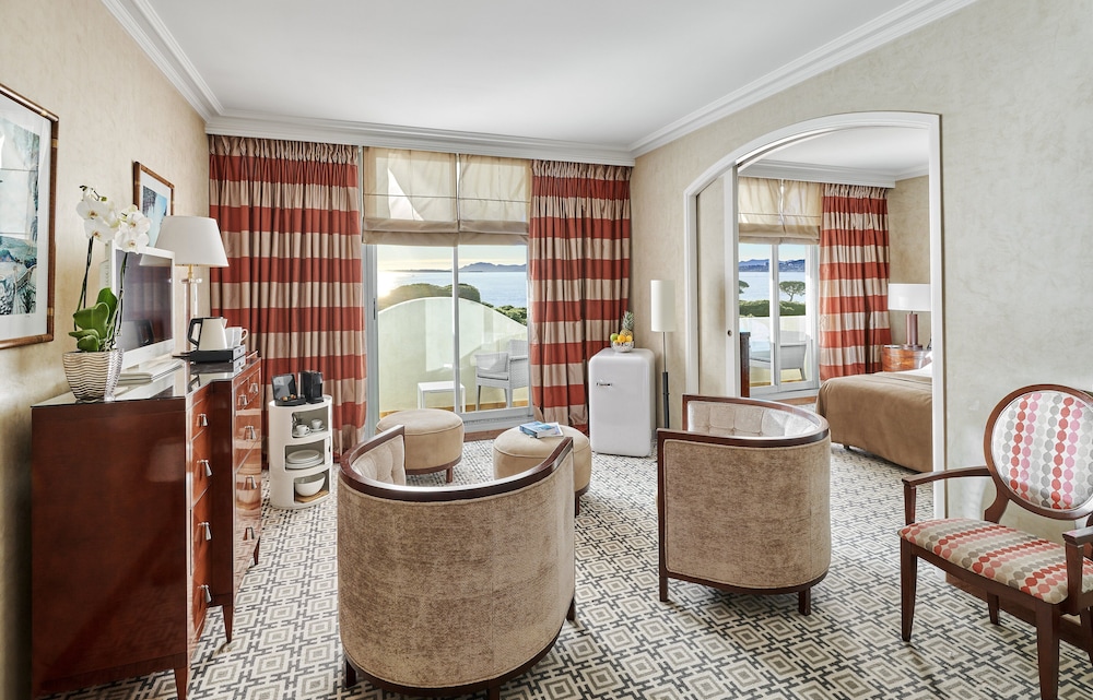 Deluxe Suite photo 1