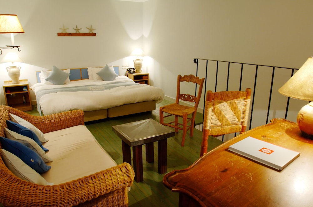 Suite (Mediterranean Suite #23) photo 2