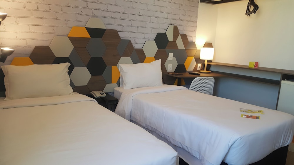 Standard Apartment, 2 Twin Beds - Photo 8