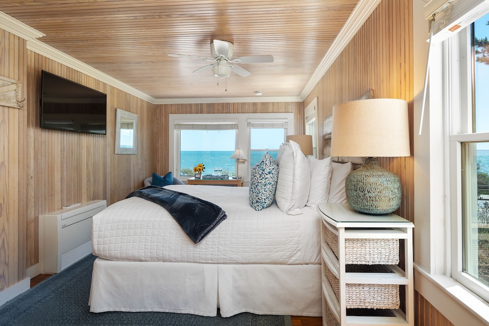 Panoramic Double Room, 1 Queen Bed, Ocean View photo 2