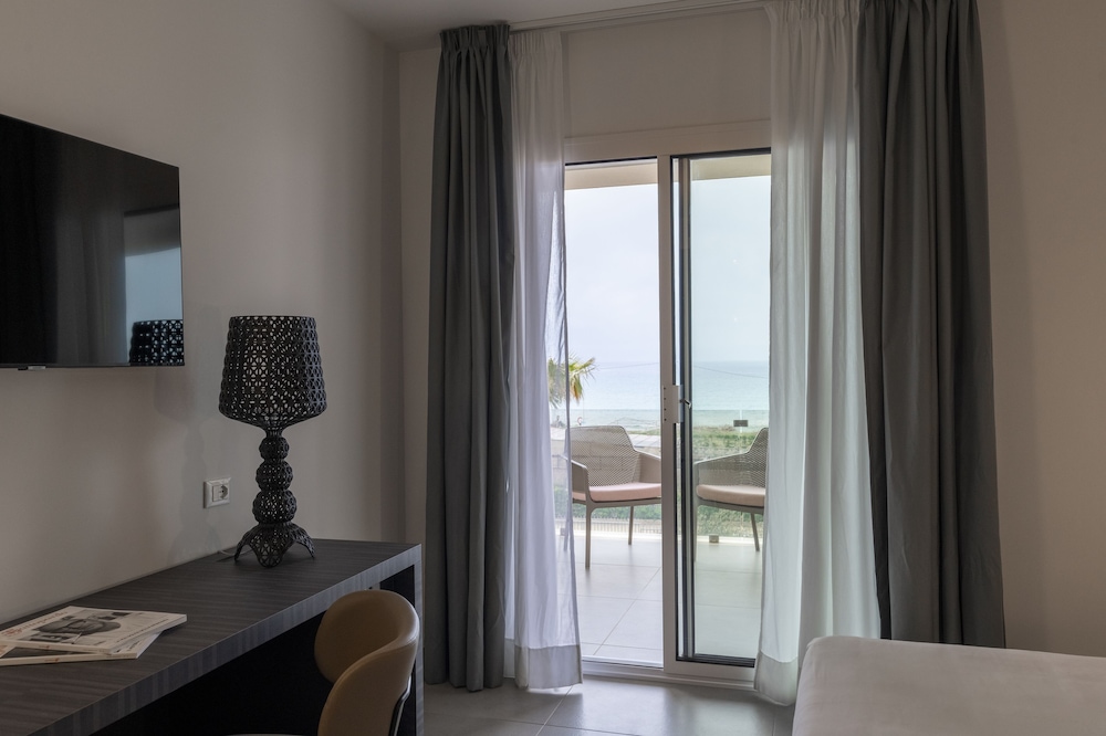 Junior Suite, Sea View - Photo 13