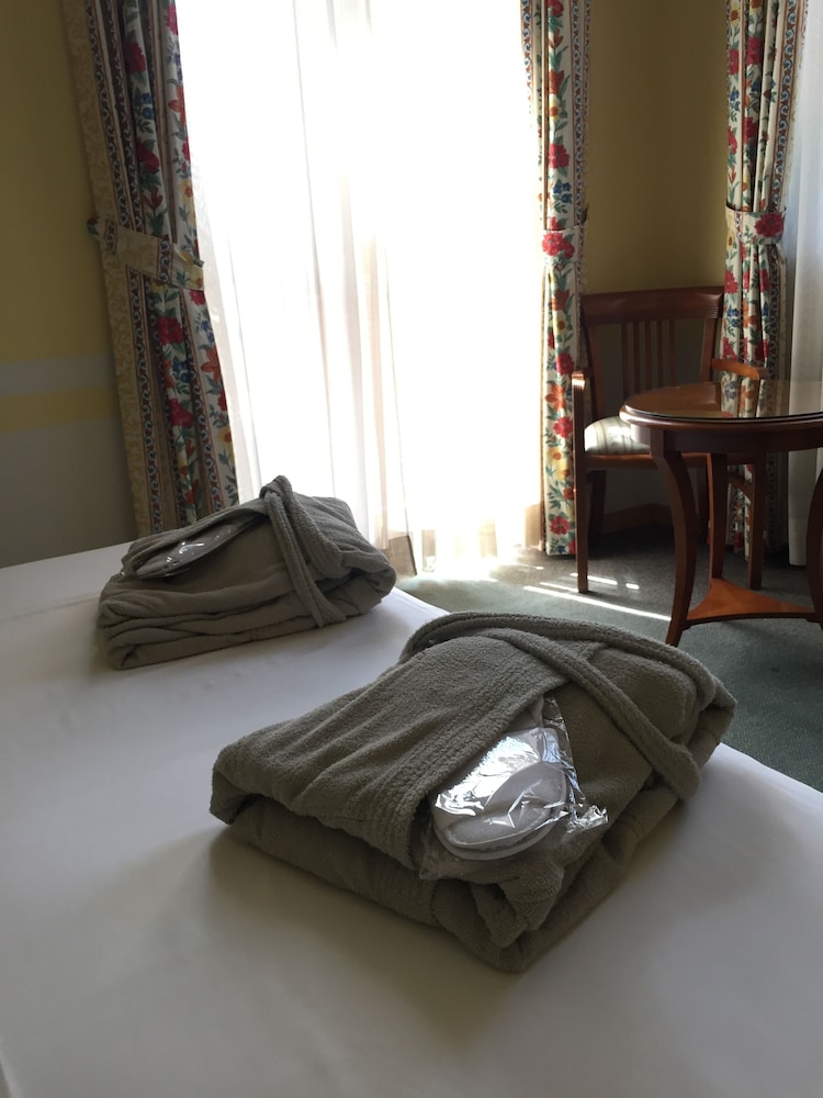 Classic Double Room, 1 Double Bed, Mountain View photo 3