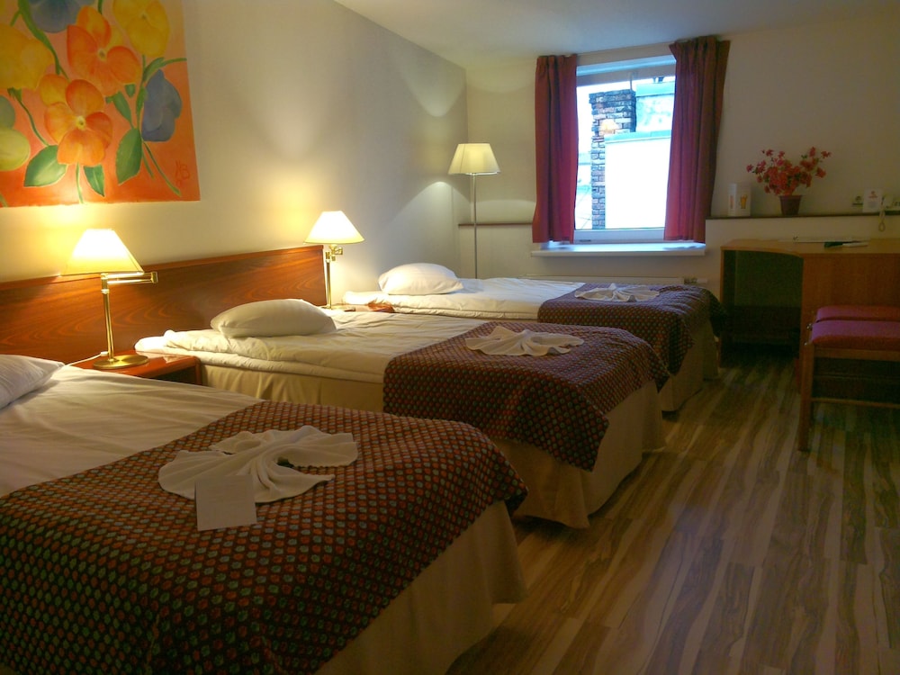 Triple Room - Photo 2